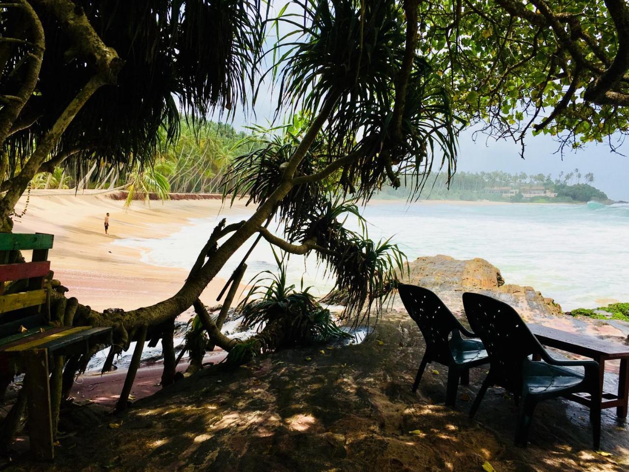 Amour Surf Tangalle Buitenkant foto